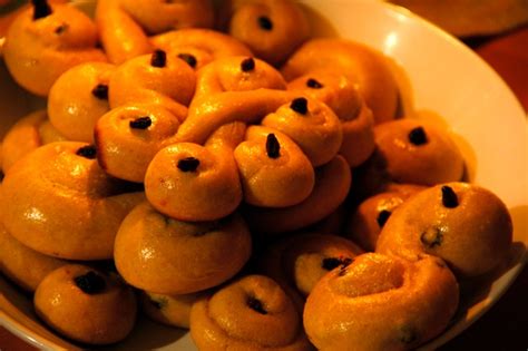 Dentists would run away in horror at the ingredients list on this one: 3 Recipes For A Classic Swedish Christmas | HuffPost