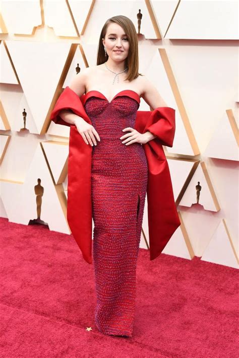 Geena Davis In A Plunging Neckline Dress At The Oscars Is Everything I Didnt Know I Needed