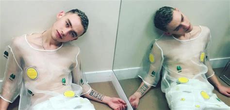 The band released their debut single traps via kitsuné in september 2013. Years & Years' Olly's POWERFUL Words About Body Image And ...