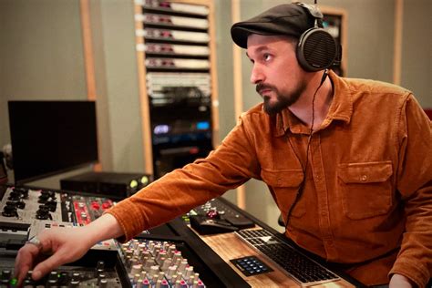 Audeze Chats With Mixer And Engineer Thomas “mister T” Gloor Audeze Llc