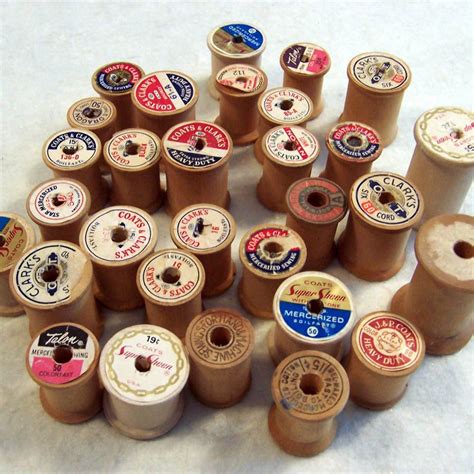 Lot Of 30 Vintage Wooden Thread Spools