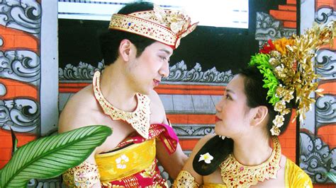 Discover More Than 142 Bali Traditional Dress Latest Vn