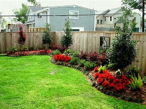 Feb 28, 2021 · any backyard can be made a little cozier with our best tips and tricks for making your space more beautiful, useful and fun. 10 Trendy Simple Front Yard Landscaping Ideas 2020