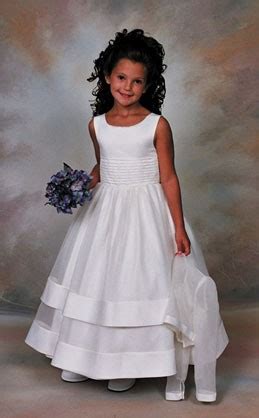 Edresstore offers the latest first communion dresses at the best prices online. Plus Size First Communion Dress in Peau Satin and Organza ...