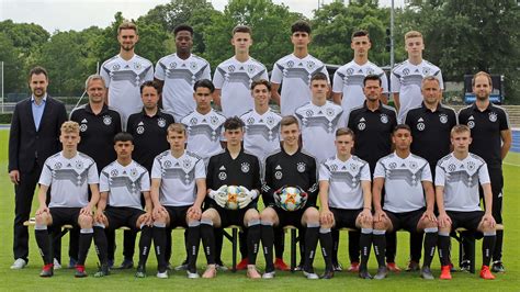 Watutinki ist vergangenheit, nun kommt herzogenaurach: Termine :: Spiele & Termine :: U 16-Junioren :: Männer-Nationalmannschaften :: Mannschaften ...