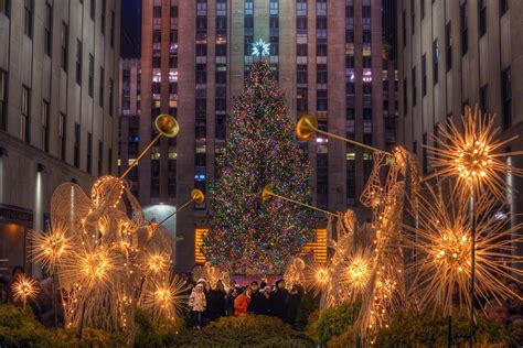 Lighting store in deer park, new york. 15 Facts About the Rockefeller Center Christmas Tree ...