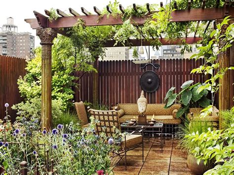 Looking For A Spectacular Secret Garden Check Out This