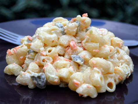 This macaroni salad is loaded with ham, cheese, and veggies, all in a creamy dressing. Ensalada de Macaroni (Macaroni Salad). Receta | Asopaipas. Recetas de Cocina Casera