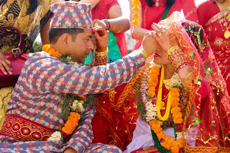Vardags Transgender Couple Delighted To Be First To Marry In Nepal