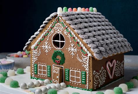 gingerbread house  This guide, made with help from Bill Yosses, the