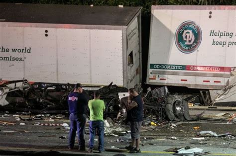 Police Crash Between Rv And Semi Truck Hauling Doubles Leaves No Survivors