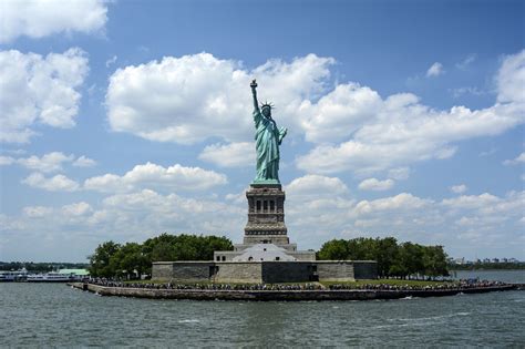 Combien Pèse La Statue De La Liberté - Combien mesure la statue de la liberté