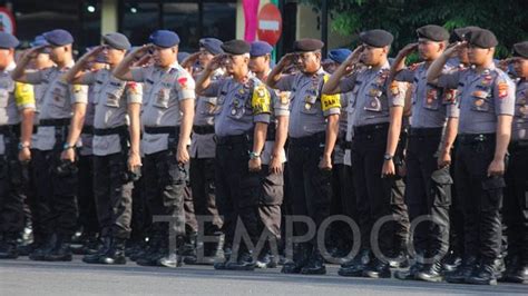 Jakarta Police Deploy 20000 Personnel On New Years Eve