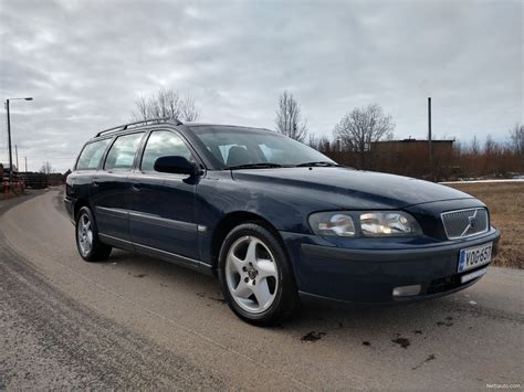 Maybe you would like to learn more about one of these? Volvo V70 Paku 1/2020 Farmari 2000 - Vaihtoauto - Nettiauto