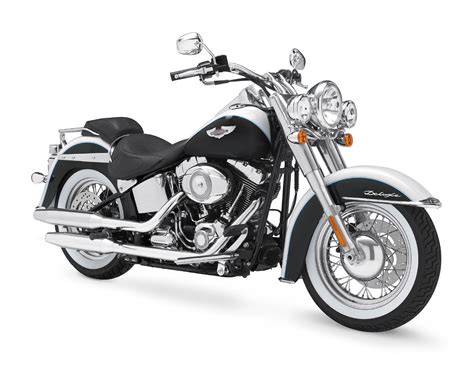 In this version sold from year 2018 , the dry weight is 303.0. HARLEY DAVIDSON Softail Deluxe specs - 2008, 2009 ...