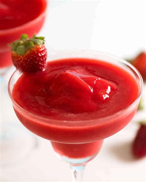 Frozen Strawberry Daiquiri Recipetin Eats