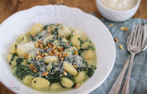 Gnocchi mit Spinat - Gorgonzola - Soße