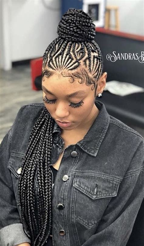 This hairstyle with ghana braids looks very cool from any side, as it gives new visions from different angles. 40 Lovely Ghana Braid Hairstyles to Try - Buzz 2018