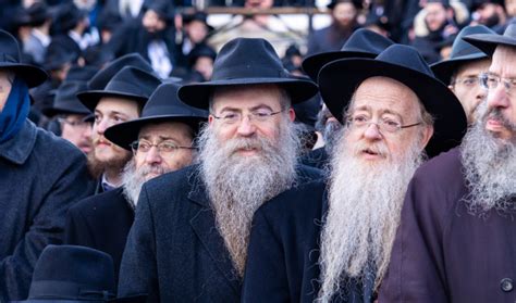 Putin Fires Official Who Called Chabad A Neo Pagan Cult The