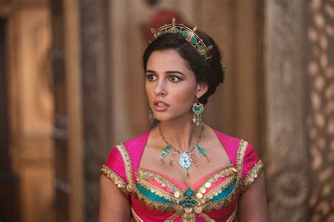 Who Plays Jasmine In The New Aladdin Movie Popsugar Entertainment