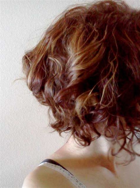 20 Beautiful Short Curly Hairstyles