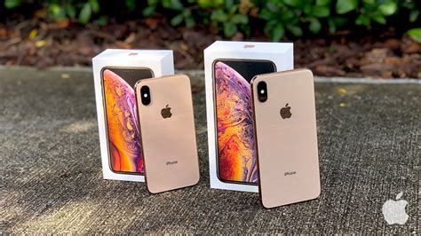 Do you mind using two hands to use it? iPhone XS vs iPhone XS Max Unboxing with Camera Test ...