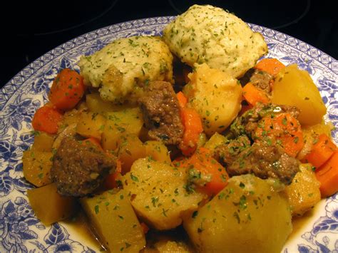 Thel's Kitchen: Beef Stew with Parsley Dumplings