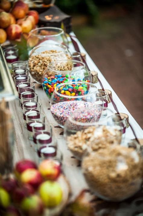 Inspiring Chic Wedding Food Dessert Table Display Ideas