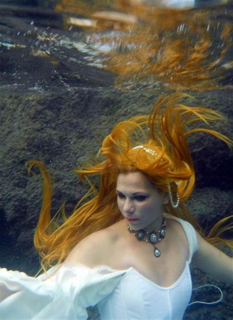 Like A Siren Underwater Photography Underwater Hair Mermaid Photos