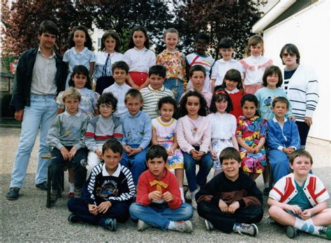 Photo de classe Classe primaire école Joliot Curie de 1986 Ecole