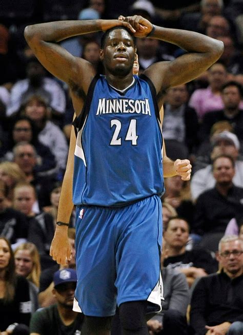 Canadian Anthony Bennett Signs With Toronto Raptors Ctv News