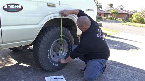 When your height is measured at the doctor's office, you usually stand next to a device called stadiometer.a stadiometer is a long ruler attached to the wall. How To Measure The Height of your 4x4 - Snake Racing - YouTube