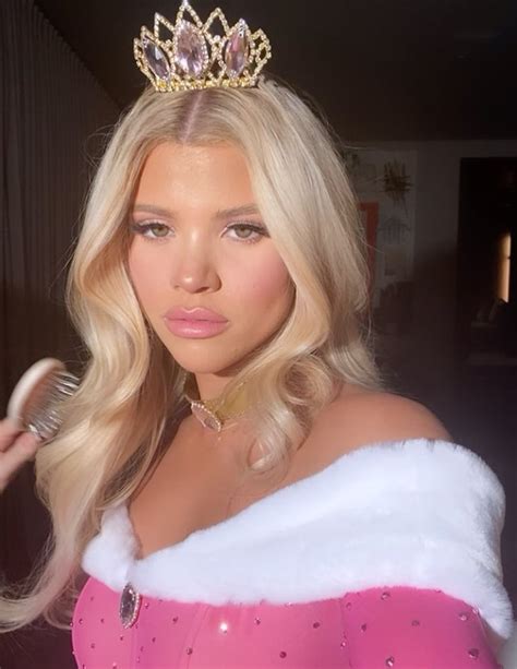 Sofia Richies Sleeping Beauty Halloween Costume Is Amazing Popsugar