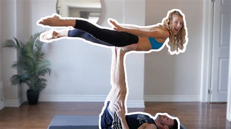 While couples yoga gives us a chance to reconnect with our loved ones, wearing uncomfortable clothing can ruin the experience. couples yoga challenge | Kayaworkout.co