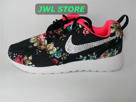 Custom Nike Roshe Run Sneakers Athletic Women Shoes With Print Fabric