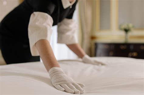 Salah Masuk Kamar Ketika Bekerja Jadi Pelayan Hotel Ini Yang Dilakukan Wanita Arab Saudi