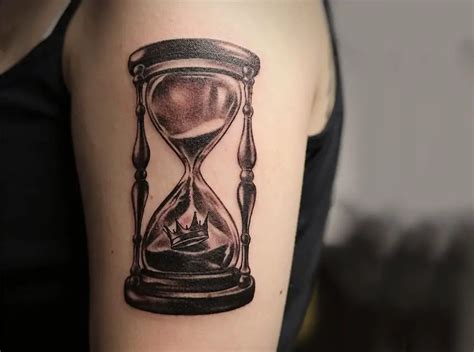 25 Beautiful Hourglass Tattoos Designs For Men And Women