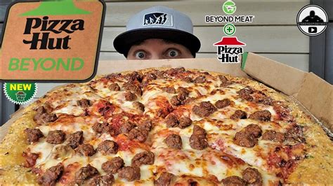 Pizza Hut Beyond Italian Sausage Pizza Review 🍕🏠🚫🐖 Beyond Meat