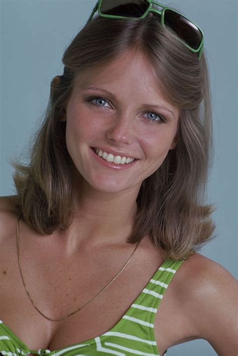 40 Glamorous Photos Of Cheryl Tiegs In The 1970s Vintage News Daily