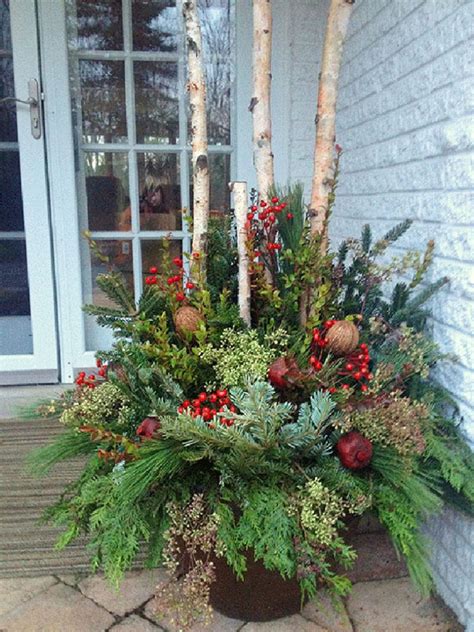 24 Colorful Outdoor Planters For Winter And Christmas Decorations Garden