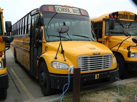Evansville Vanderburgh School Corporation 87 2 Bus Lot Flickr
