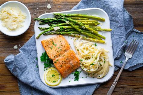 The key to broiled salmon is high heat from the top of the oven to get that lovely caramelized exterior. Easy Broiled Salmon Recipe VIDEO - The Kitchen Girl