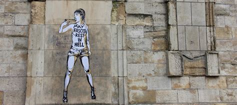 Street Art Engag Sur Les Traces Des Femen Avec Mahn Kloix