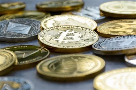 Frederik gregaard points out, that a lot of banks are interested to hold cardano (ada). Cardano: la alternativa más prometedora a Bitcoin | WifiBit