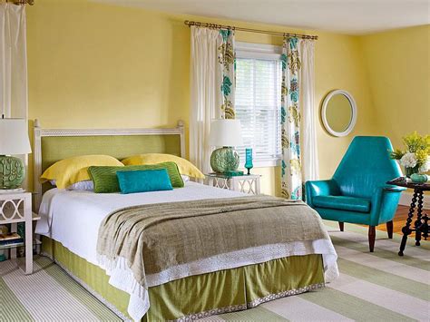 decorate  bedroom  yellow