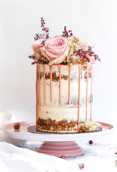 How To Make Decorating A Carrot Cake That Looks Beautiful