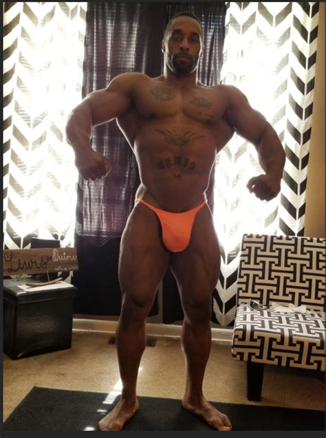 Dectric Lewis Well Hung Bodybuilder Page 34 Lpsg