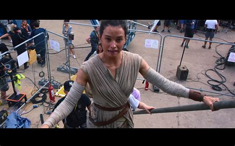 Behind The Scenes Of Star Wars The Force Awakens In Pictures
