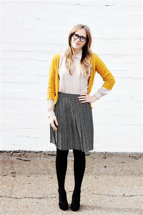Pin By ʝα∂єу мαяιє On Chic Clothes Nerd Outfits Cute Nerd Outfits