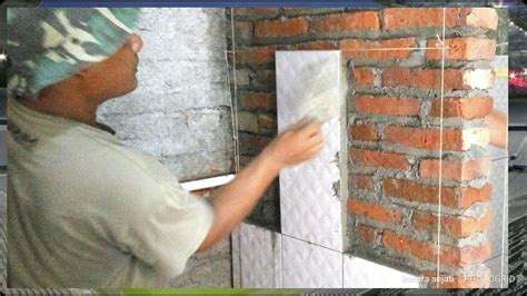 Cara Memasang Keramik Dinding Kamar Mandi Idaman Cepat Dan Rapi Keramik
